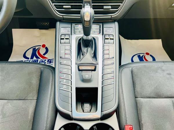 Macan 2018款 Macan 2.0T
