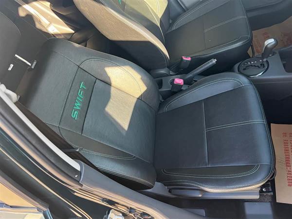 雨燕 2016款 1.5L 自动时尚型酷玩版