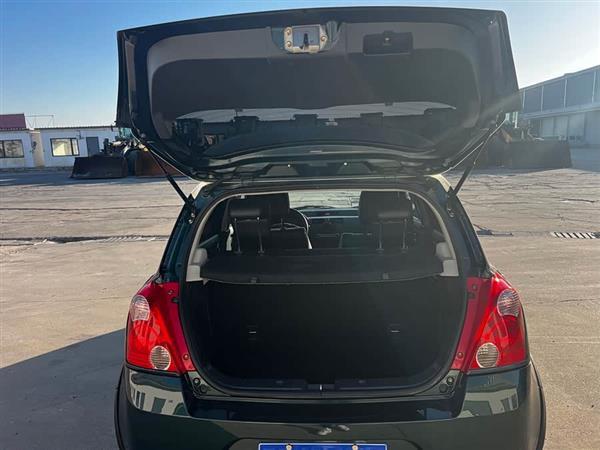 雨燕 2016款 1.5L 自动时尚型酷玩版