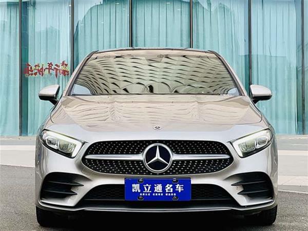 奔驰A级 2021款 A 200 L 运动轿车时尚型