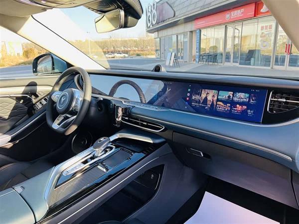 岚图FREE 2021款 四驱增程首发纪念版专属豪华套装