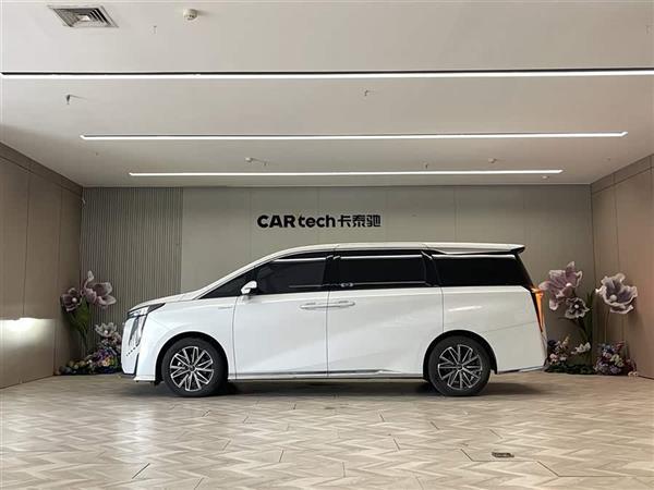 传祺M8 2024款 大师系列 400T 尊贵版