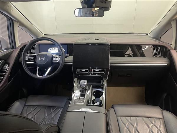 传祺M8 2024款 大师系列 400T 尊贵版