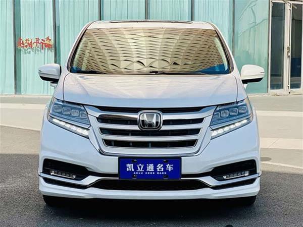 艾力绅 2019款 2.0L 混动豪华版