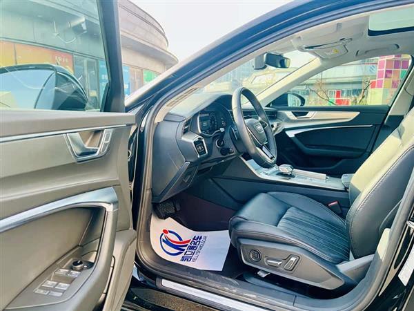 奥迪A6L 2023款 45 TFSI 臻选致雅型