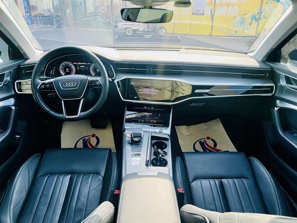 奥迪A6L 2023款 45 TFSI 臻选致雅型