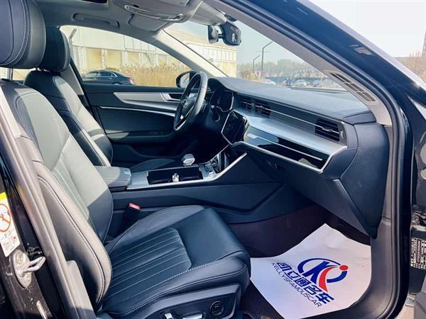 奥迪A6L 2023款 45 TFSI 臻选致雅型