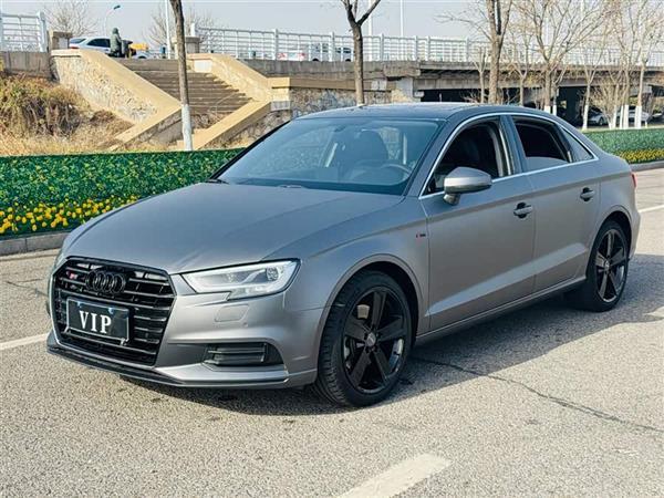 奥迪A3 2018款 30周年年型 Limousine 40 TFSI 风尚型