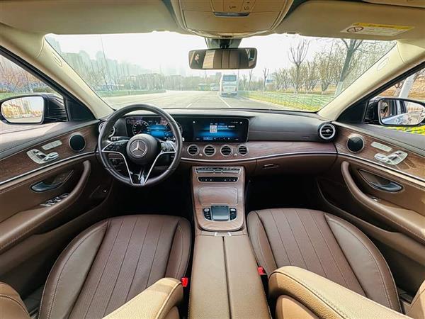 奔驰E级 2023款 E 300 L 时尚型