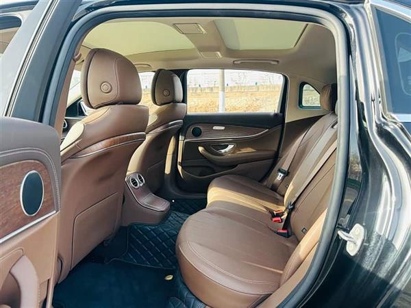奔驰E级 2023款 E 300 L 时尚型