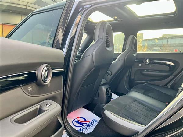 MINI JCW CLUBMAN 2023款 2.0T JOHN COOPER WORKS ALL-