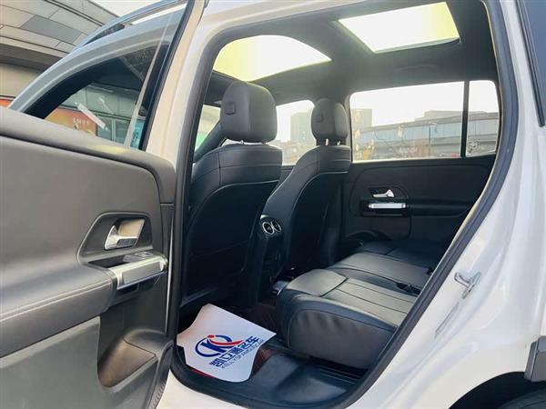 奔驰GLB 2021款 GLB 200 动感型