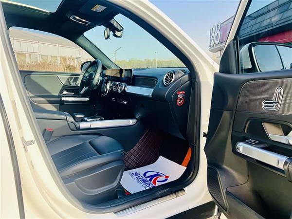 奔驰GLB 2021款 GLB 200 动感型