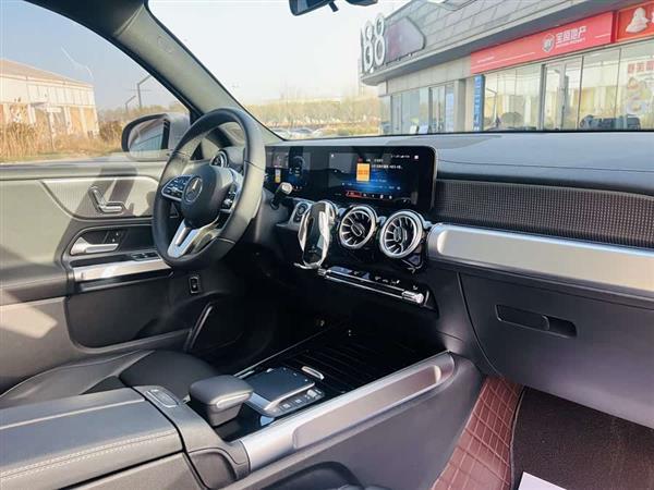 奔驰GLB 2021款 GLB 200 动感型