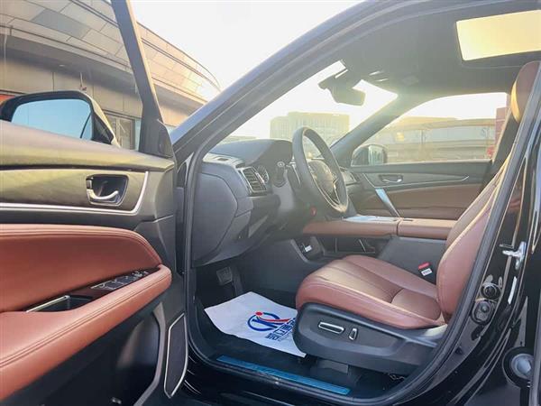 本田UR-V 2020款 370TURBO 四驱尊享版