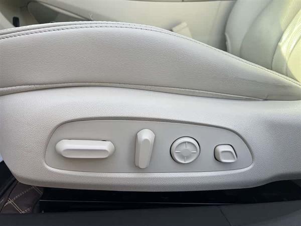 君越 2022款 Avenir艾维亚 旗舰型