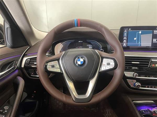 宝马5系新能源 2022款 535Le 豪华套装