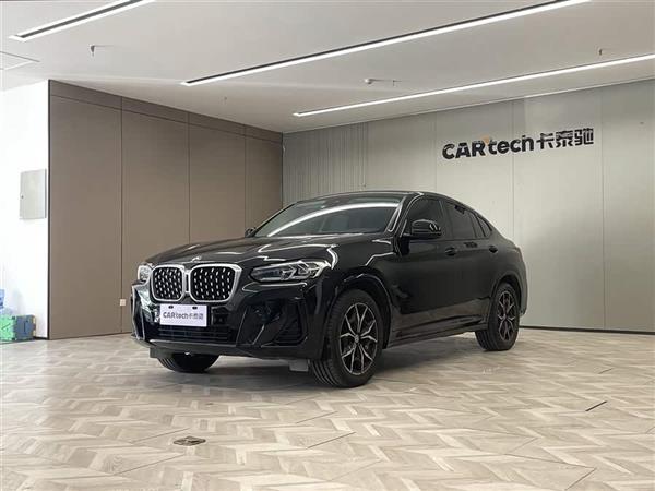 宝马X4 2022款 xDrive 25i M运动套装