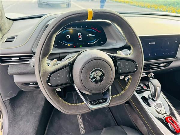 EMIRA 2021款 2.0T DCT First Edition