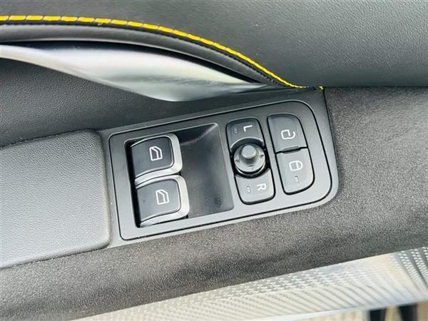 EMIRA 2021款 2.0T DCT First Edition