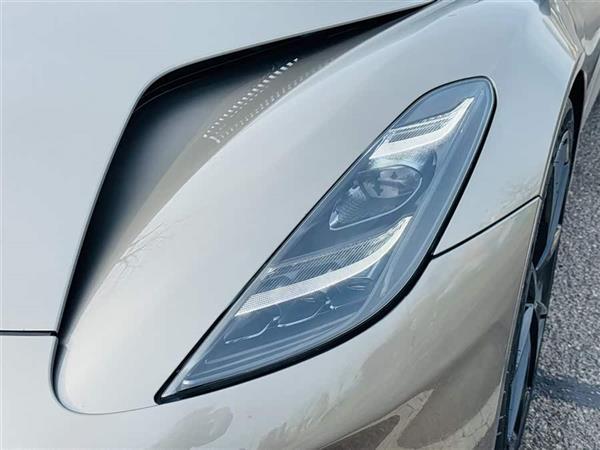 EMIRA 2021款 2.0T DCT First Edition