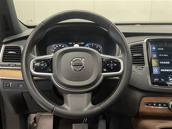 沃尔沃XC90 2021款 B5 智行豪华版 5座