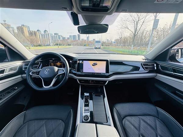 途昂 2022款 380TSI 四驱尊崇旗舰版