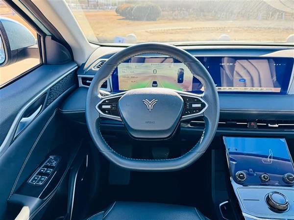 哪吒U 2022款 智400 磷酸铁锂