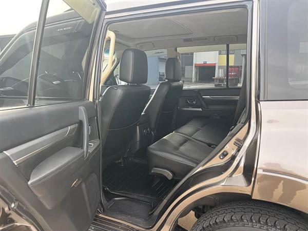 帕杰罗(进口) 2014款 3.0L 精英版