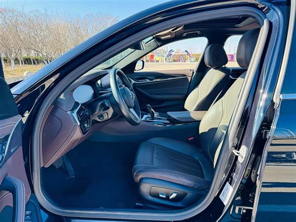 宝马5系 2020款 525Li M运动套装