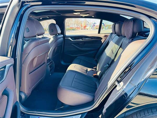 宝马5系 2020款 525Li M运动套装