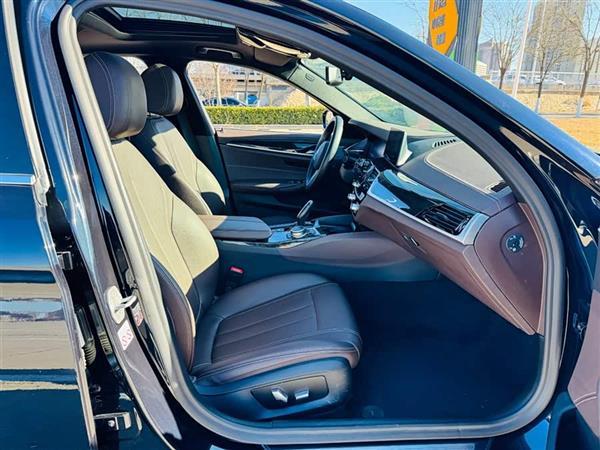 宝马5系 2020款 525Li M运动套装