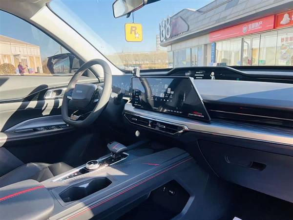 长安欧尚Z6 2022款 蓝鲸 1.5T DCT智领型城市版