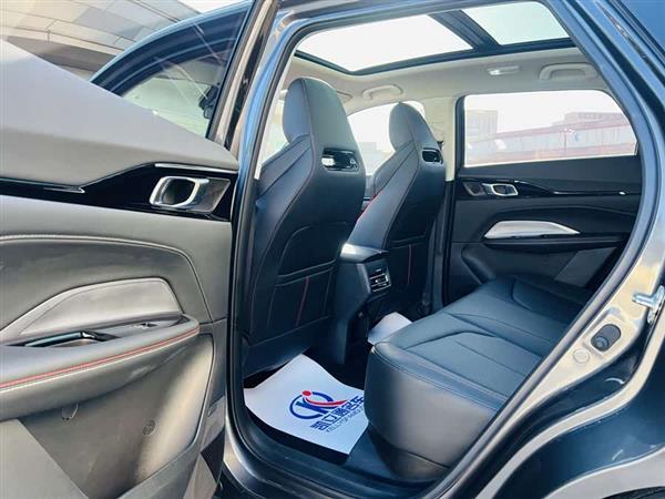 长安欧尚Z6 2022款 蓝鲸 1.5T DCT智领型城市版