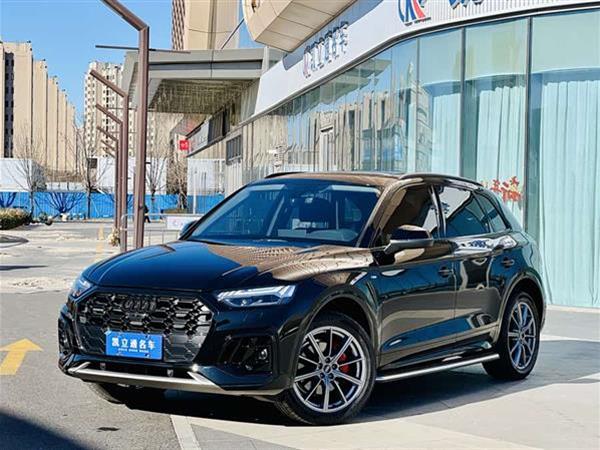 奥迪Q5L 2022款 45T 臻选动感型