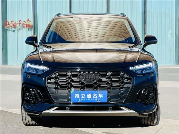 奥迪Q5L 2022款 45T 臻选动感型