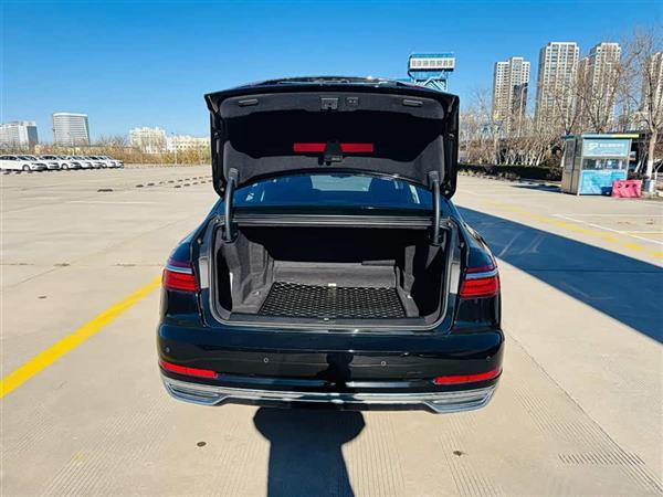 奥迪A8 2021款 A8L 50 TFSI quattro 舒适型