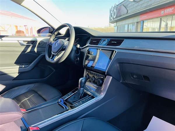 帕萨特 2016款 330TSI DSG尊荣版