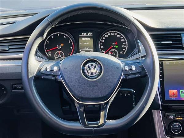 帕萨特 2016款 330TSI DSG尊荣版