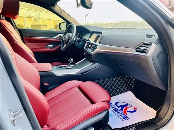 宝马4系 2022款 430i Gran Coupe M运动曜夜套装