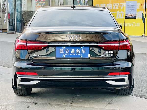 奥迪A6L 2024款 45 TFSI 臻选动感型
