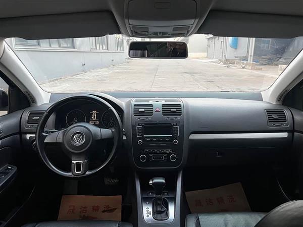 速腾 2011款 1.4TSI 自动豪华型