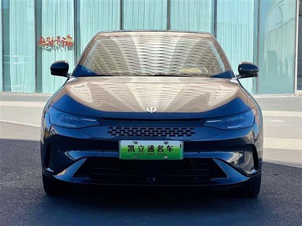 零跑C01 2024款 增程 316尊享版