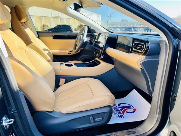 零跑C01 2024款 增程 316尊享版