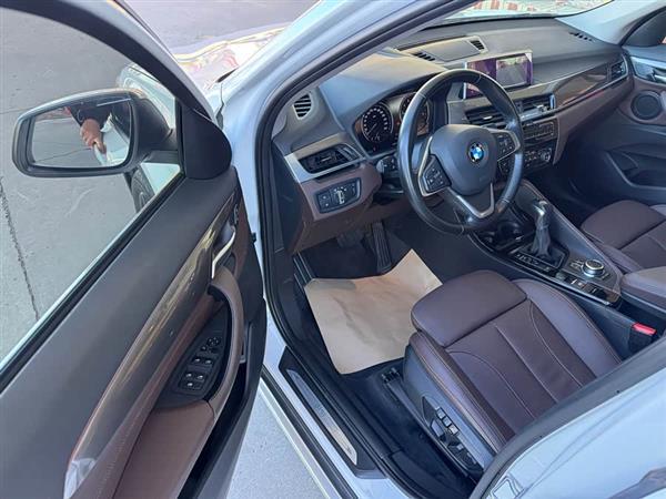 宝马X1 2019款 xDrive20Li 尊享型