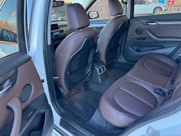 宝马X1 2019款 xDrive20Li 尊享型