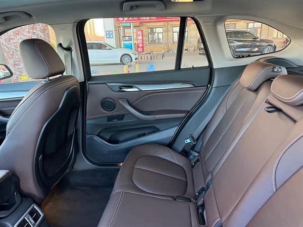 宝马X1 2019款 xDrive20Li 尊享型