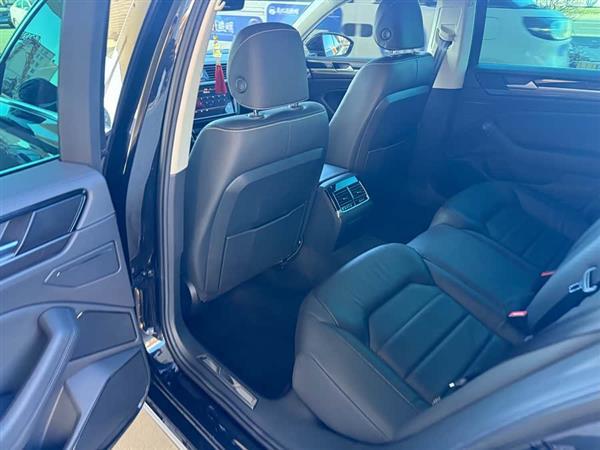 辉昂 2018款 改款 380TSI 两驱商务版