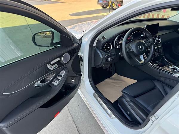 奔驰C级 2017款 C 200 L 运动版