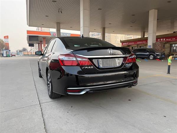 雅阁 2016款 混动 2.0L 锐酷版